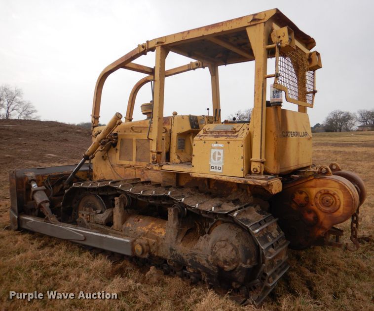 image for item JD9501 1985 Caterpillar D6D  dozer
