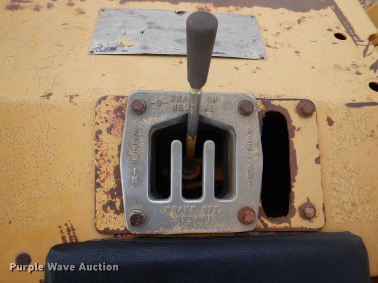 image for item JD9501 1985 Caterpillar D6D  dozer