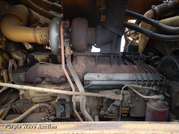 image for item JD9501 1985 Caterpillar D6D  dozer