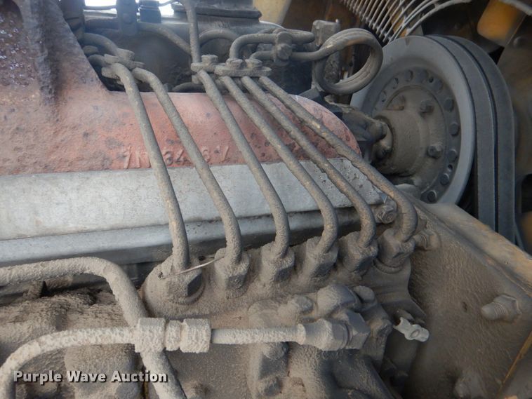 image for item JD9501 1985 Caterpillar D6D  dozer