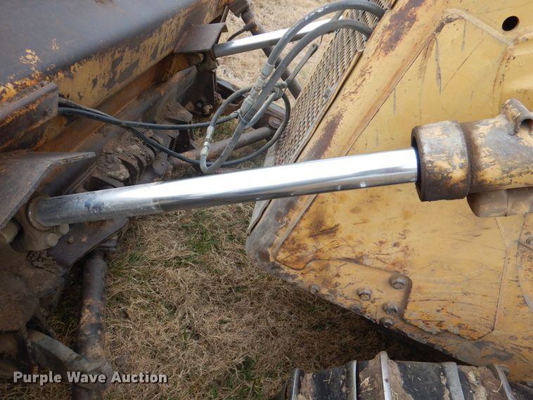 image for item JD9501 1985 Caterpillar D6D  dozer