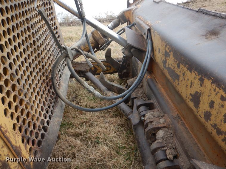 image for item JD9501 1985 Caterpillar D6D  dozer