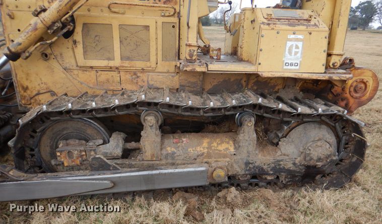 image for item JD9501 1985 Caterpillar D6D  dozer