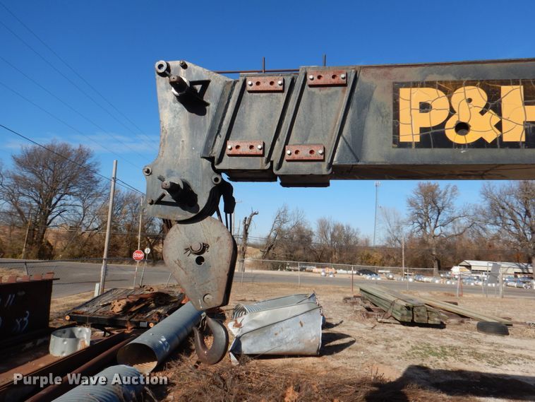 image for item JD9526 P&H Omega 20-20  crane
