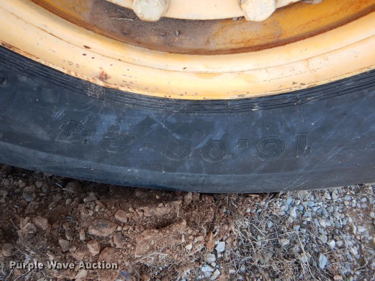 image for item JD9526 P&H Omega 20-20  crane