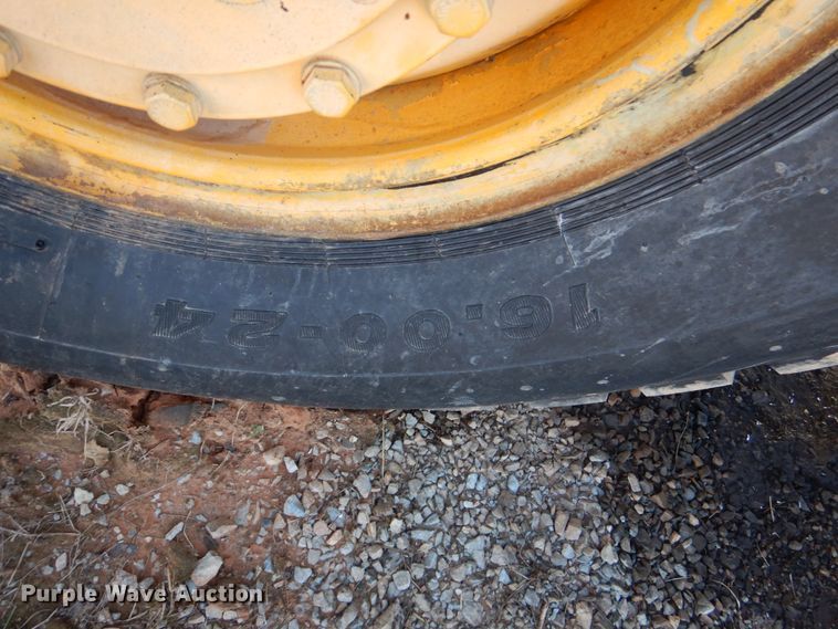 image for item JD9526 P&H Omega 20-20  crane