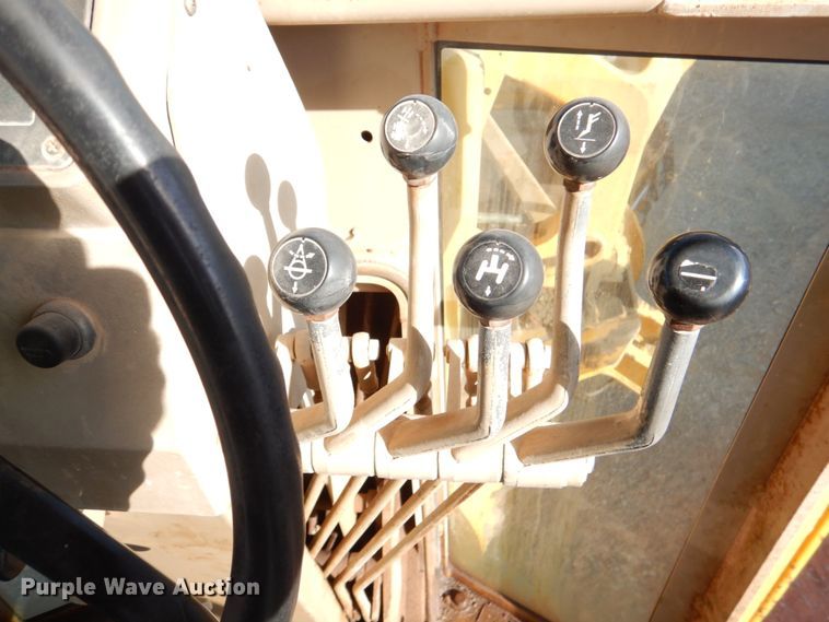 image for item JD9532 1990 John Deere 670B  motor grader