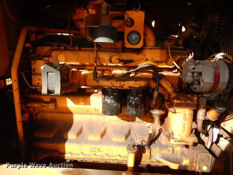 image for item JD9532 1990 John Deere 670B  motor grader