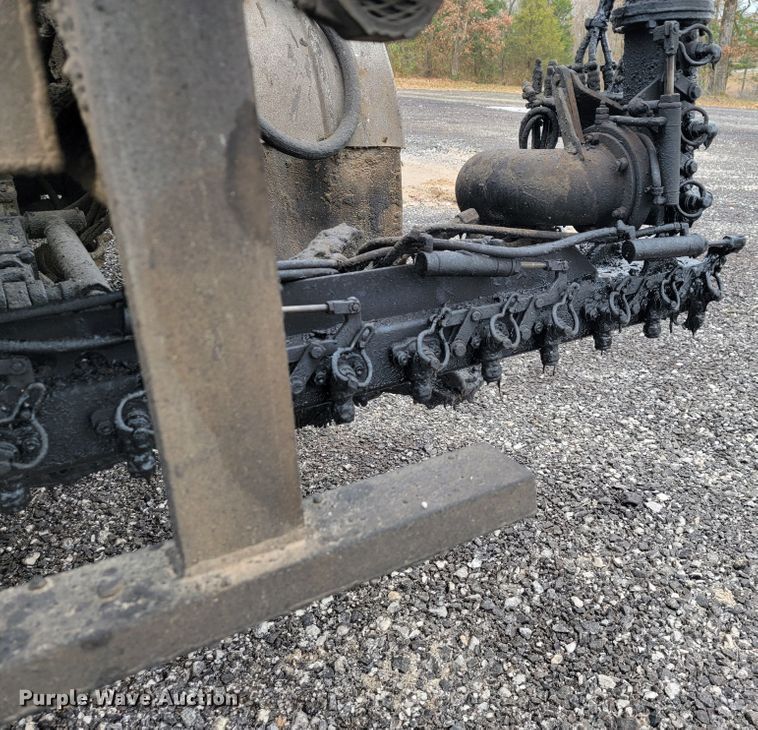 image for item JE9147 2000 Sterling SC7000  oil distributor truck