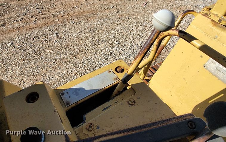 image for item JE9171 Caterpillar 963  track loader