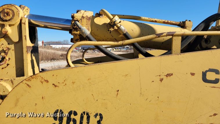 image for item JE9171 Caterpillar 963  track loader
