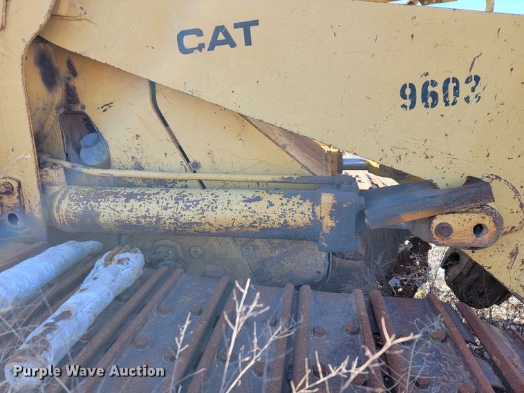 image for item JE9171 Caterpillar 963  track loader