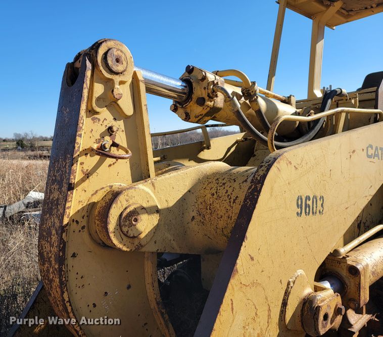 image for item JE9171 Caterpillar 963  track loader