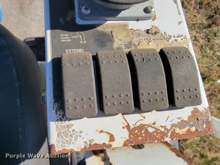 image for item JE9174 2006 Somero SXP  laser screed