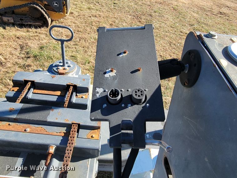 image for item JE9174 2006 Somero SXP  laser screed