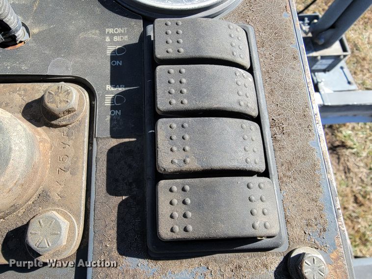 image for item JE9174 2006 Somero SXP  laser screed