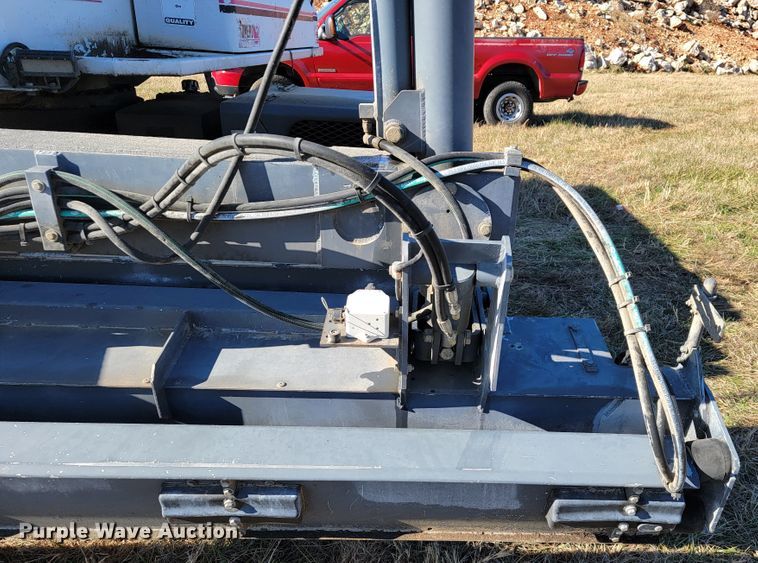 image for item JE9174 2006 Somero SXP  laser screed