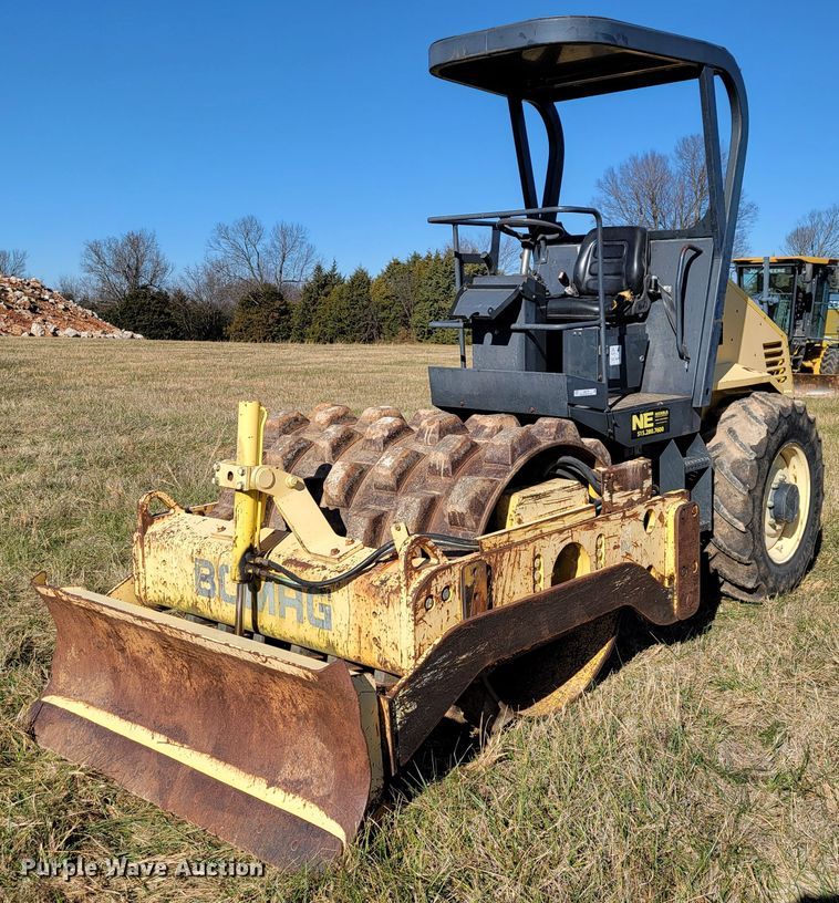 image for item JE9175 2006 Bomag BW145PDH-3  single drum vibratory roller