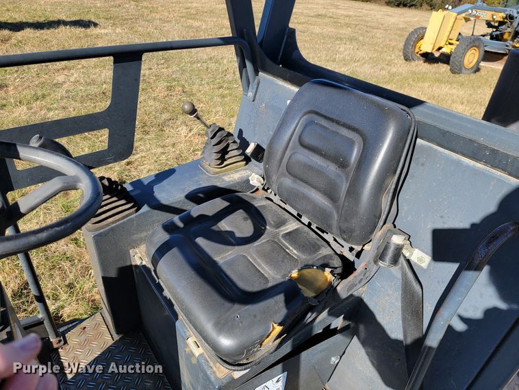 image for item JE9175 2006 Bomag BW145PDH-3  single drum vibratory roller