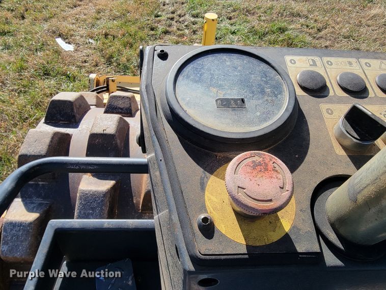 image for item JE9175 2006 Bomag BW145PDH-3  single drum vibratory roller