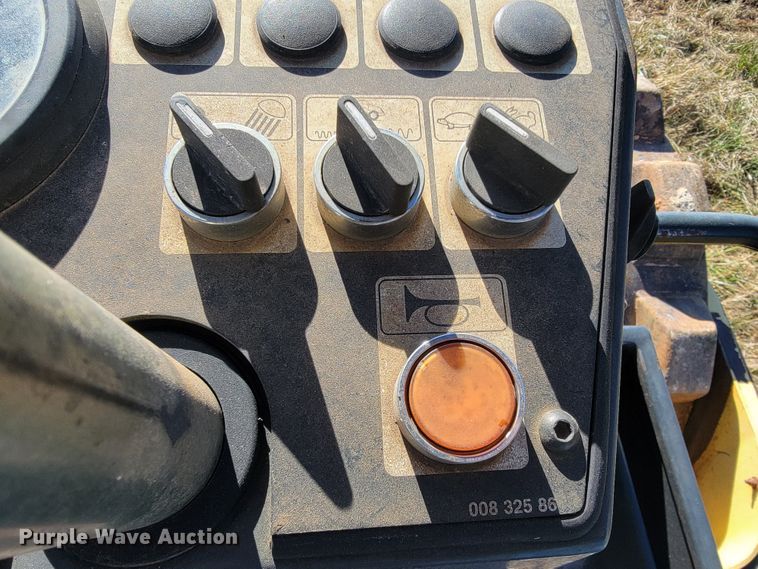 image for item JE9175 2006 Bomag BW145PDH-3  single drum vibratory roller