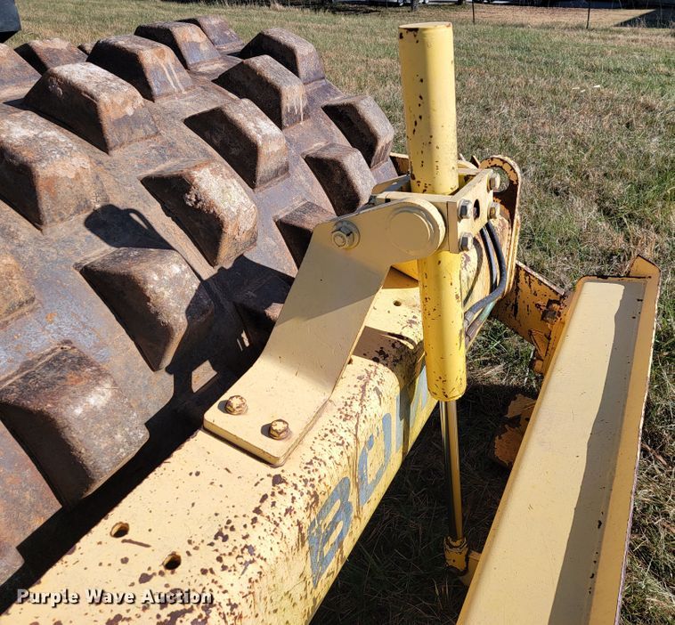 image for item JE9175 2006 Bomag BW145PDH-3  single drum vibratory roller