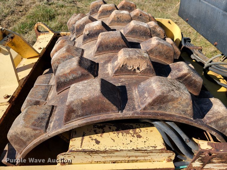 image for item JE9175 2006 Bomag BW145PDH-3  single drum vibratory roller