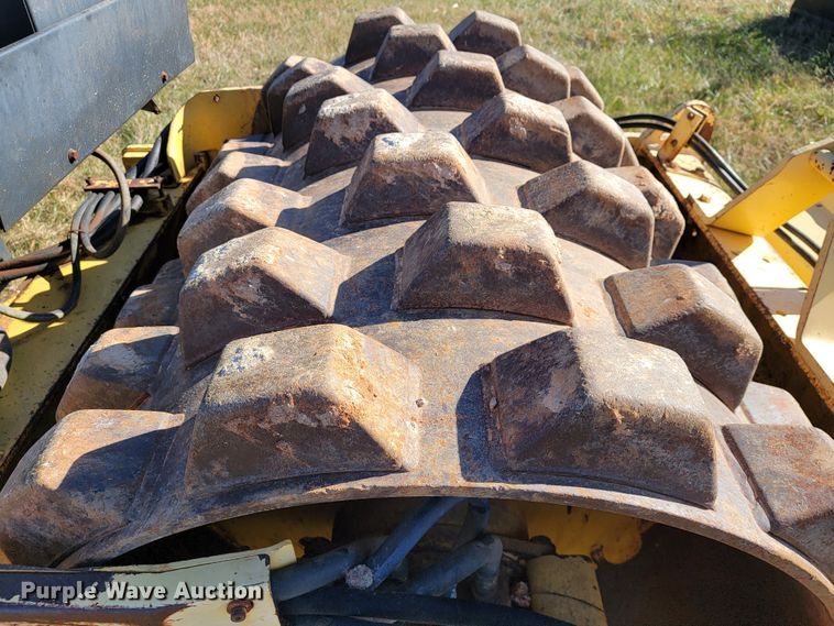 image for item JE9175 2006 Bomag BW145PDH-3  single drum vibratory roller