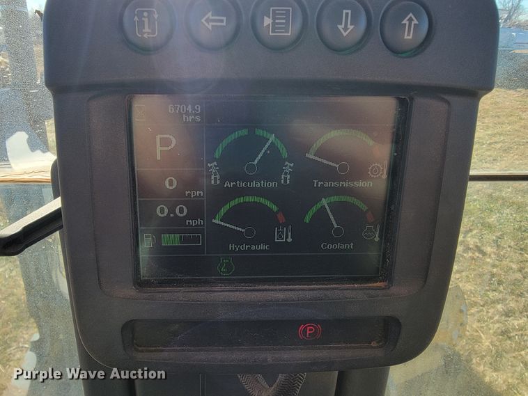 image for item JE9176 2011 John Deere 672G  motor grader