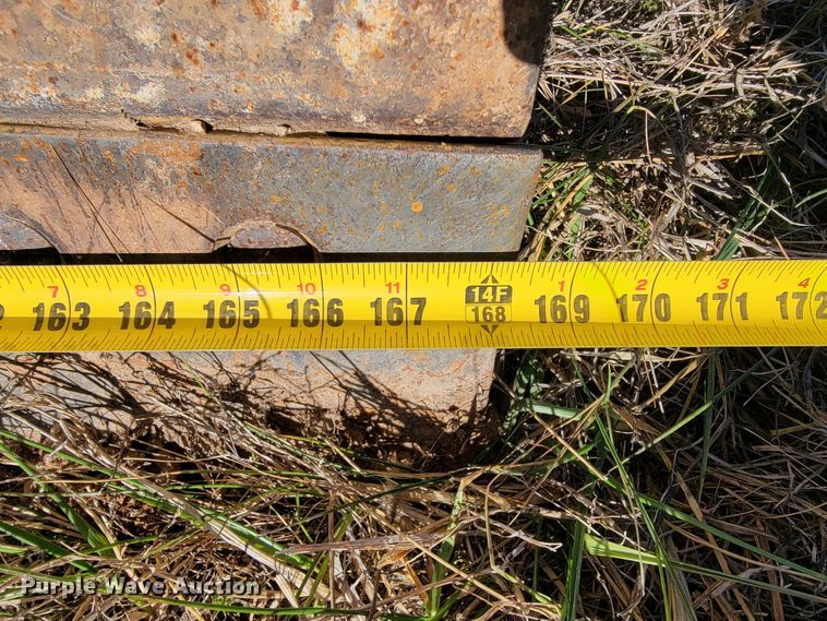 image for item JE9176 2011 John Deere 672G  motor grader