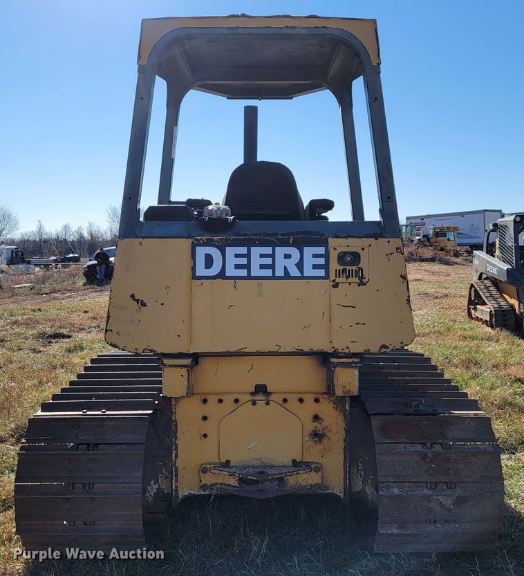 image for item JE9177 John Deere 550J  dozer