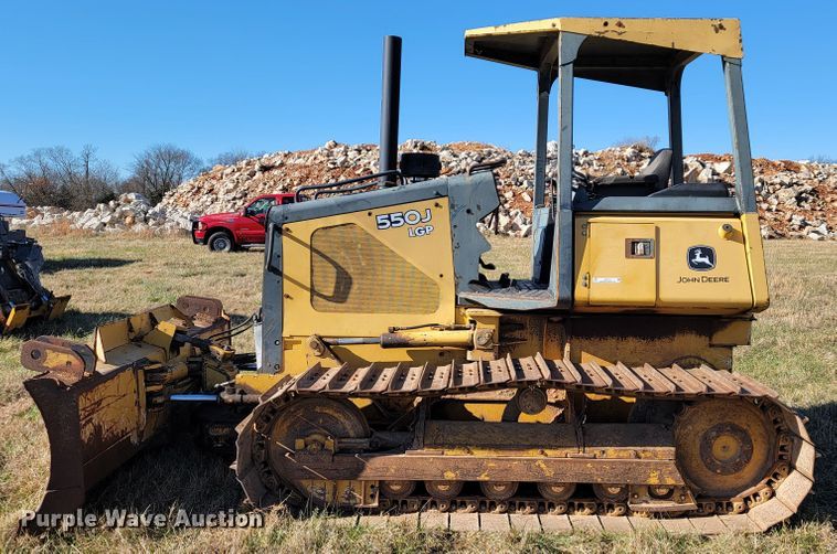 image for item JE9177 John Deere 550J  dozer