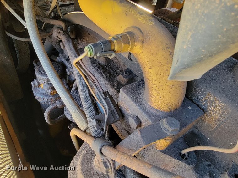 image for item JE9177 John Deere 550J  dozer