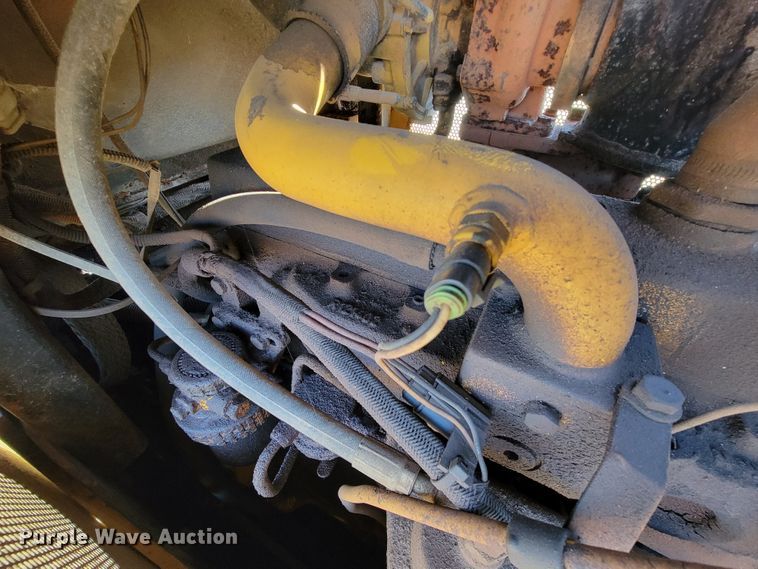 image for item JE9177 John Deere 550J  dozer