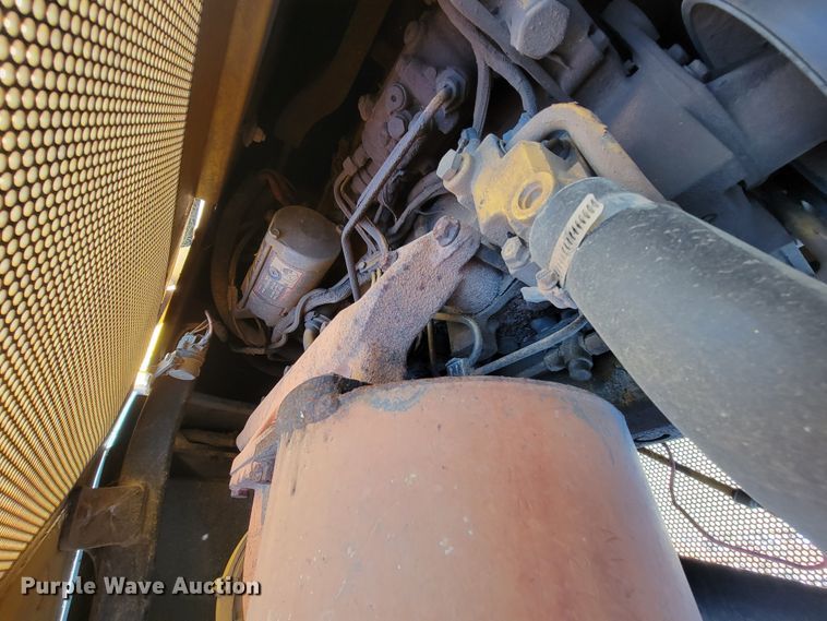 image for item JE9177 John Deere 550J  dozer