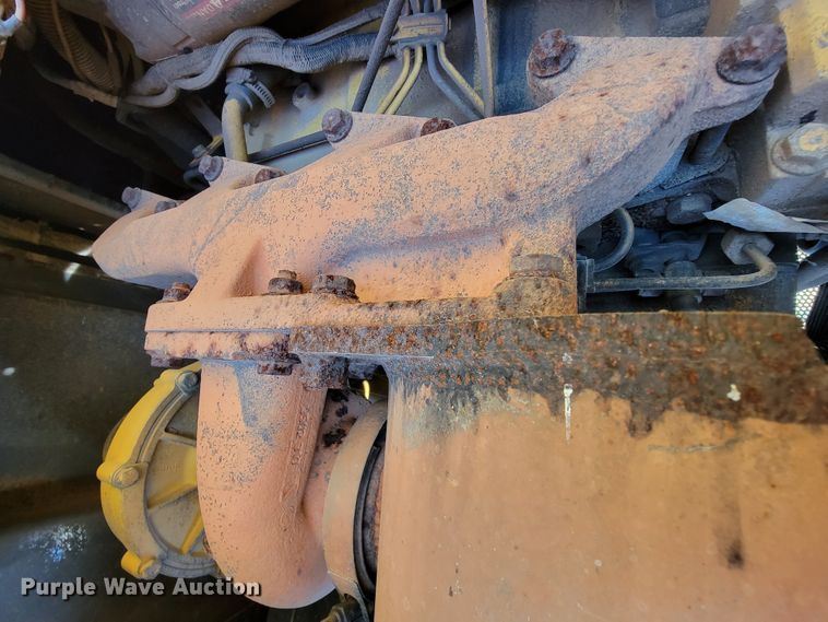 image for item JE9177 John Deere 550J  dozer