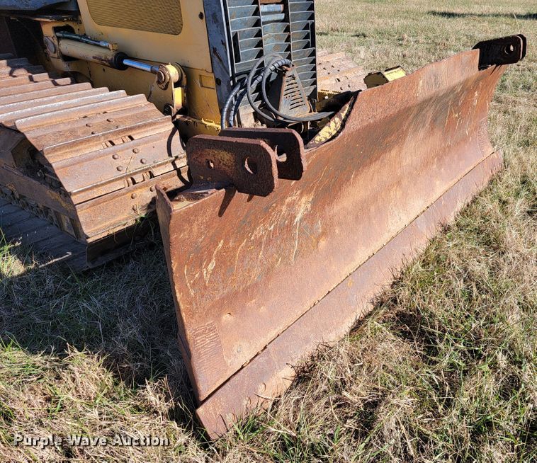 image for item JE9177 John Deere 550J  dozer