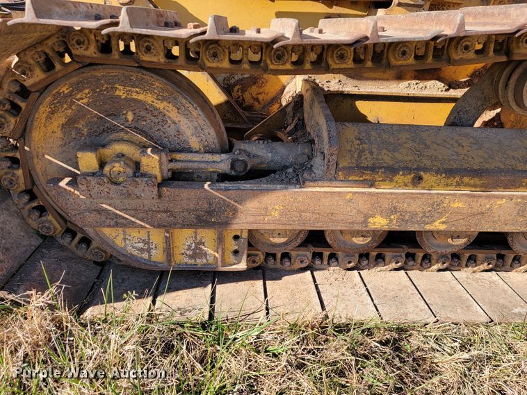 image for item JE9177 John Deere 550J  dozer