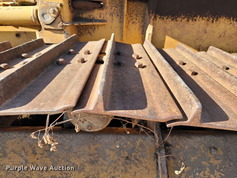 image for item JE9177 John Deere 550J  dozer