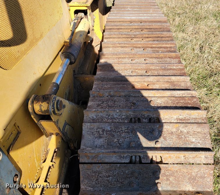 image for item JE9177 John Deere 550J  dozer