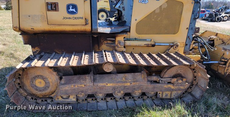image for item JE9177 John Deere 550J  dozer