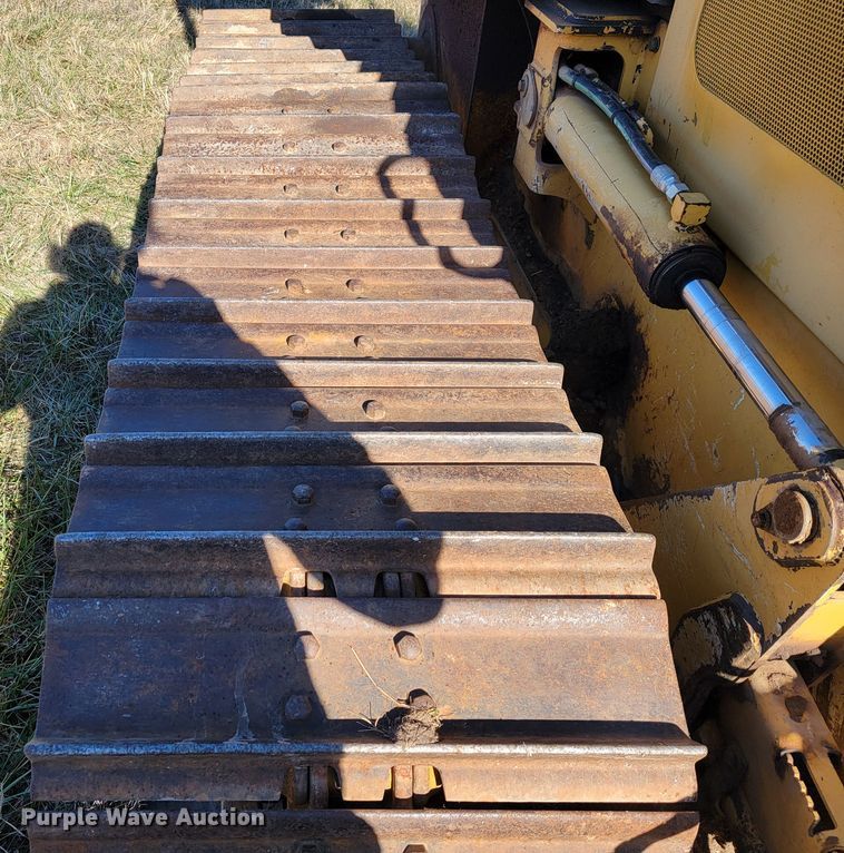 image for item JE9177 John Deere 550J  dozer