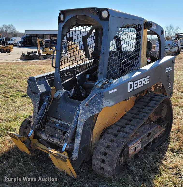 image for item JE9178 2012 John Deere 323D  tracked skid steer loader