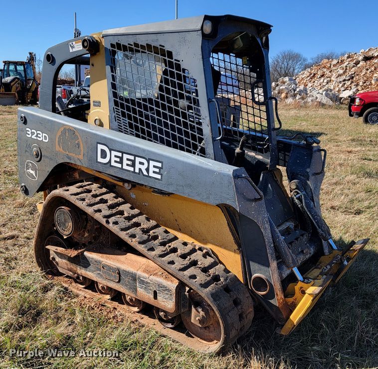 image for item JE9178 2012 John Deere 323D  tracked skid steer loader