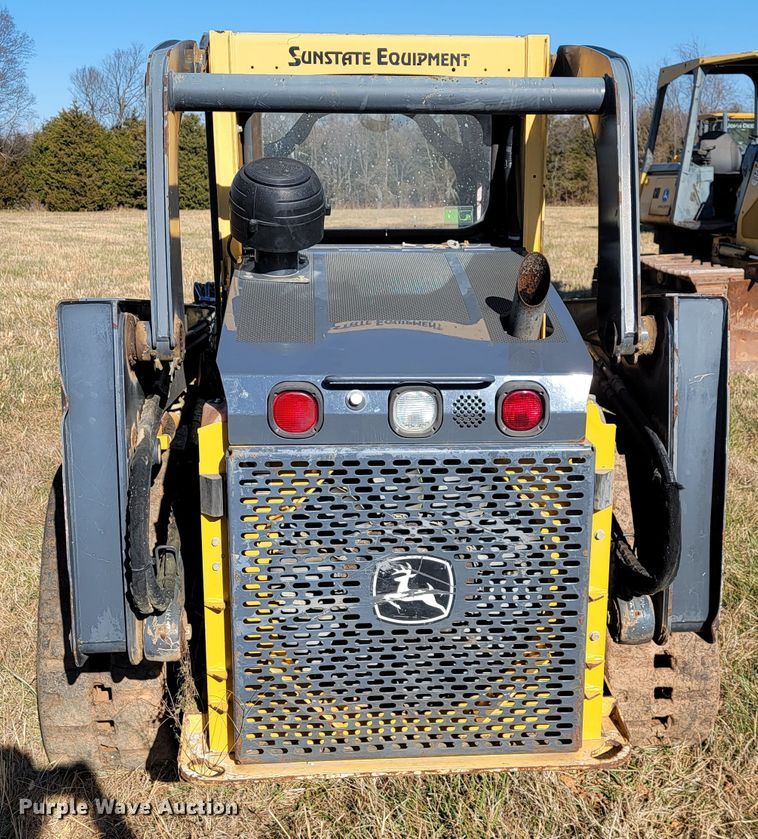 image for item JE9178 2012 John Deere 323D  tracked skid steer loader