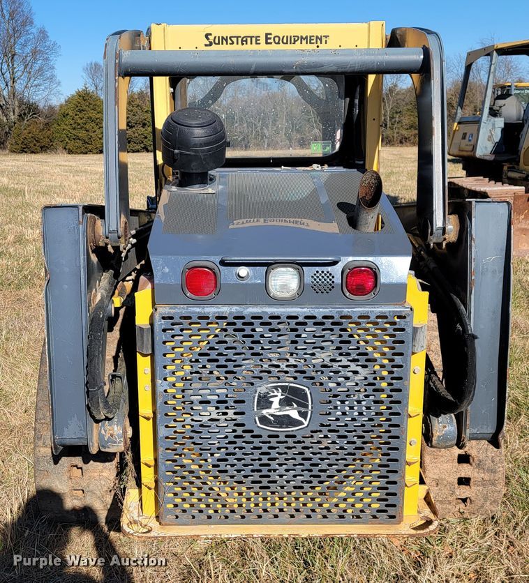 image for item JE9178 2012 John Deere 323D  tracked skid steer loader