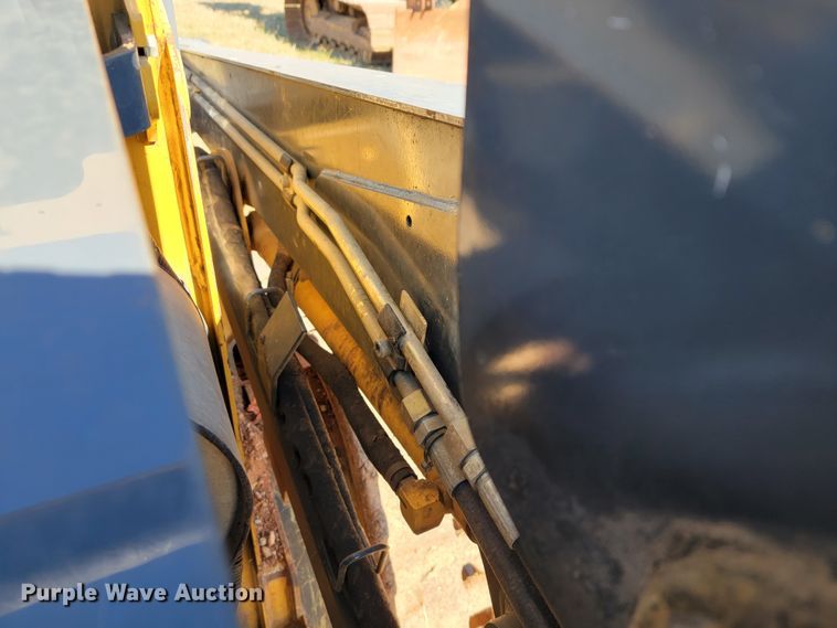 image for item JE9178 2012 John Deere 323D  tracked skid steer loader