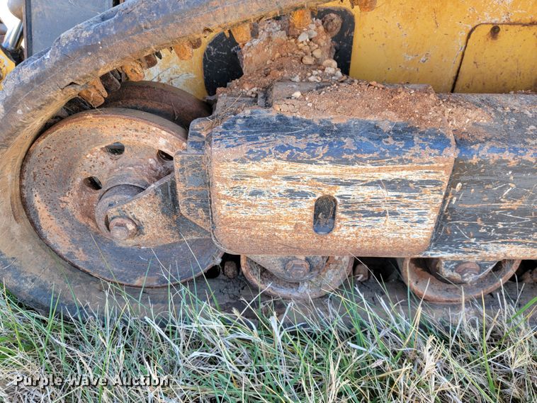 image for item JE9178 2012 John Deere 323D  tracked skid steer loader