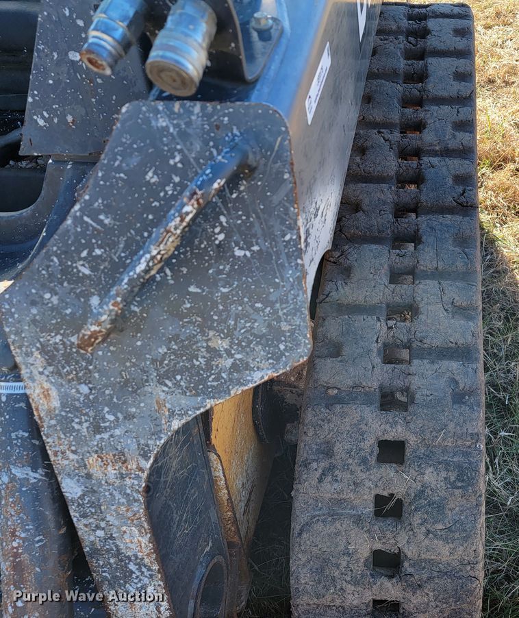 image for item JE9178 2012 John Deere 323D  tracked skid steer loader