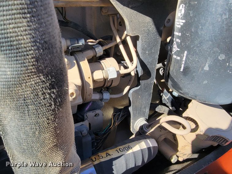 image for item JE9179 2007 Ditch Witch HT115  cable plow